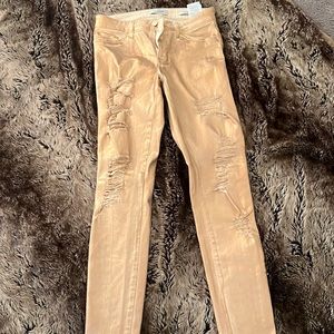 GOLD Guess Jeans never worn! Size 27
